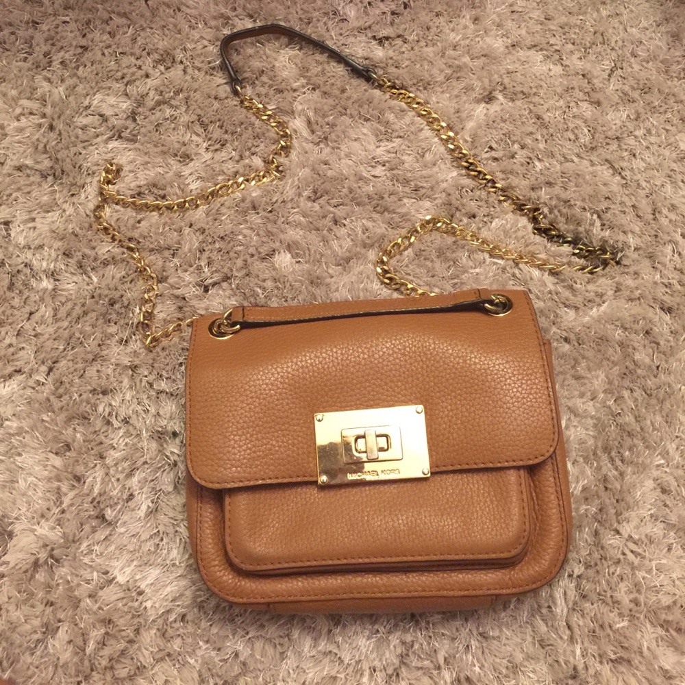 MICHAEL KORS CROSSBODY PURSE